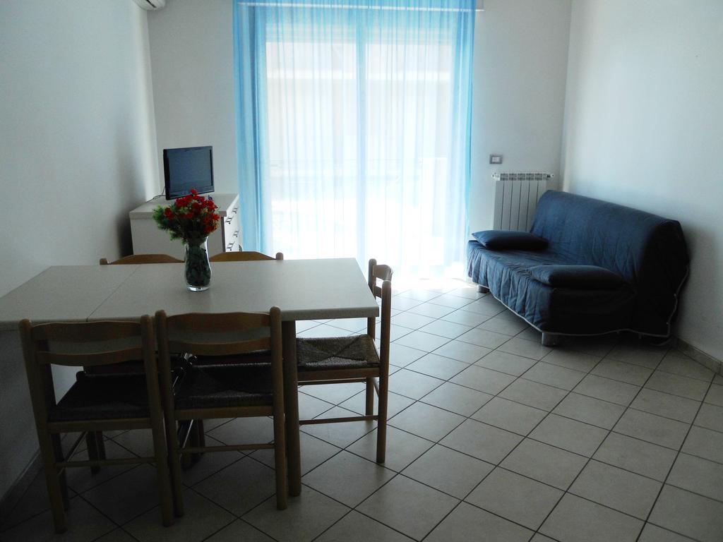 Green Bay Village Пинето Екстериор снимка