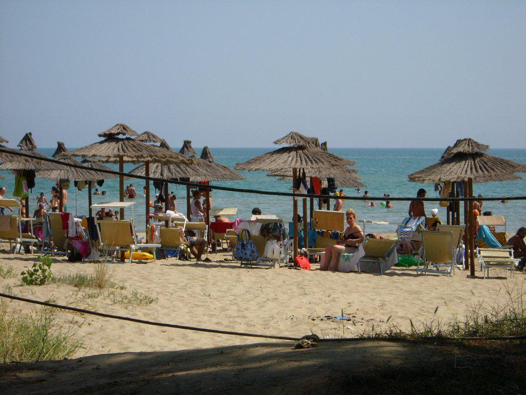 Green Bay Village Пинето Екстериор снимка