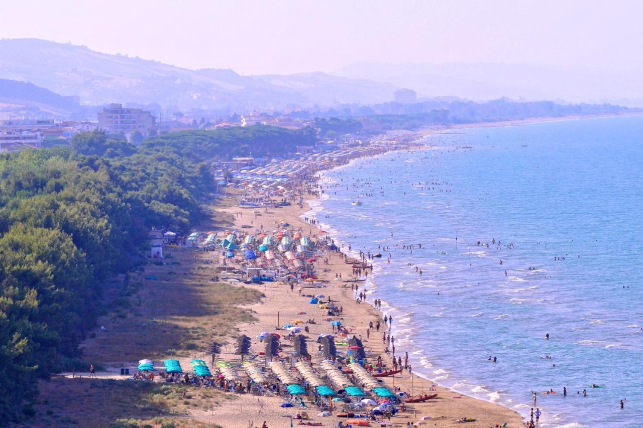 Green Bay Village Пинето Екстериор снимка