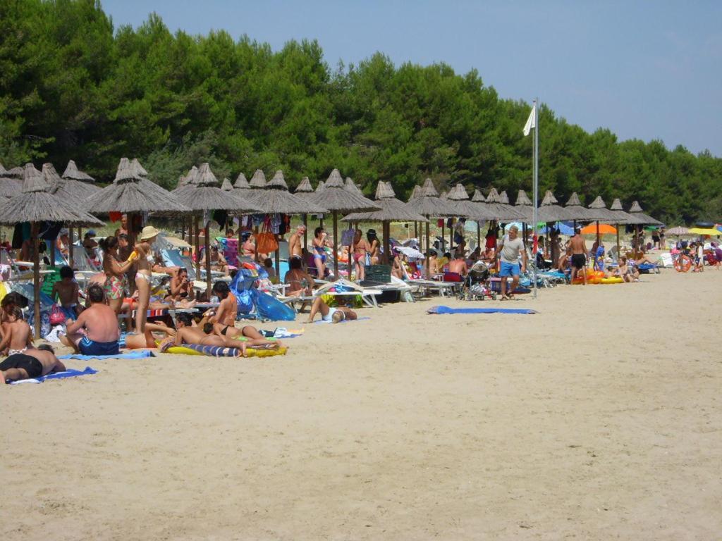 Green Bay Village Пинето Екстериор снимка