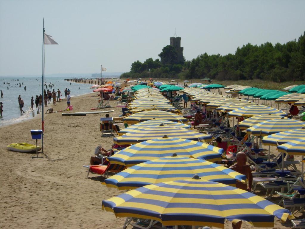 Green Bay Village Пинето Екстериор снимка